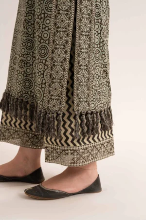 3 Piece - Printed Embroidered Suit - NS42519179 - Image 5